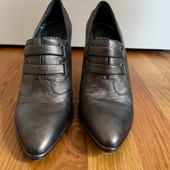 Stuart Weitzman  Metallic Bootie - 5.5 - Picture 4 of 11